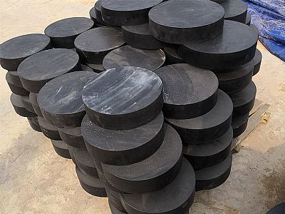 贺兰县板式橡胶支座由若干层橡胶片与薄钢板经加压硫化